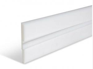 PLINTHE POLYETHYLENE BLANC H150MM AVEC PROFIL D'INSERT